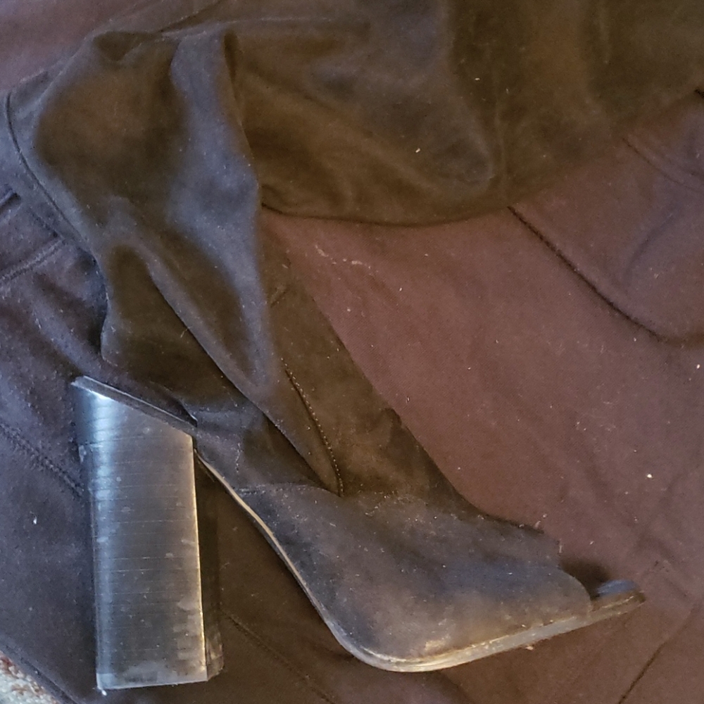 Shoe boots